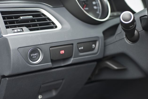 Peugeot 508 Hybrid4:
Peugeot 508 Hybrid4
