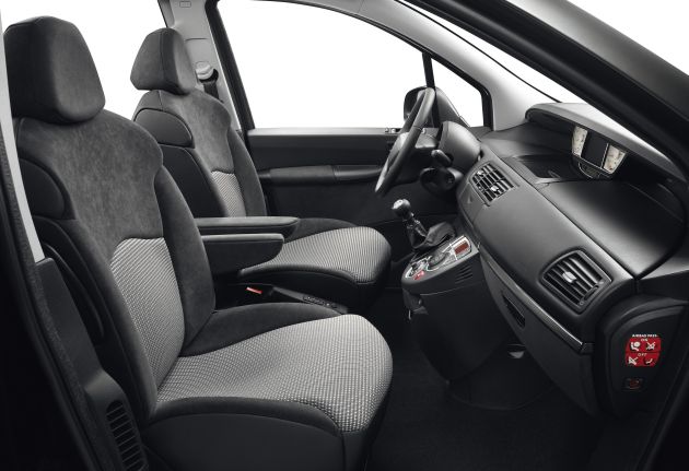 Peugeot 807:
Peugeot 807