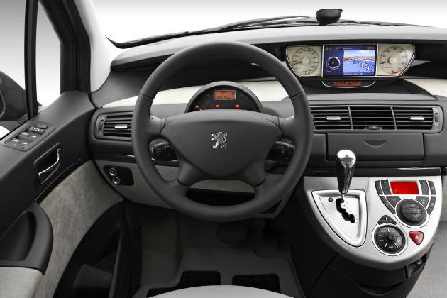 Peugeot 807:
Peugeot 807