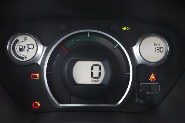 Peugeot iOn:
Peugeot iOn