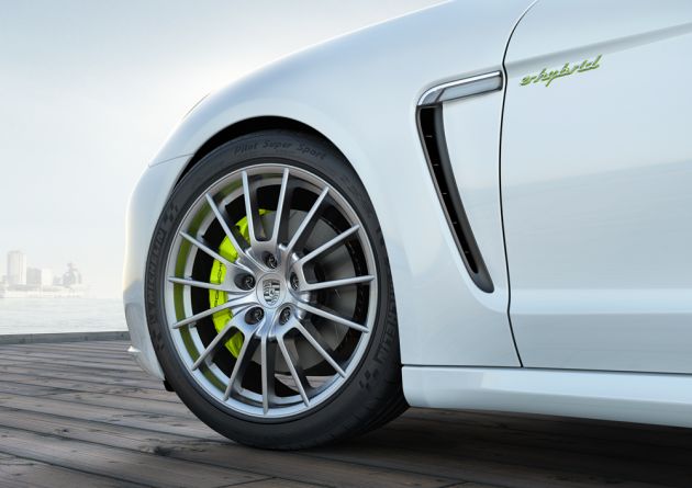 Porsche Panamera S E-Hybrid:
Porsche Panamera S E-Hybrid