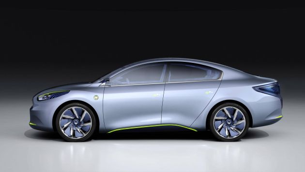 Renault Fluence Z.E. Concept:
Renault Fluence Z.E. Concept