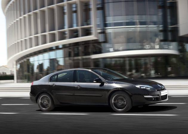 Renault Laguna 2010:
Renault Laguna