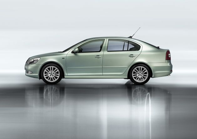 Skoda Octavia:
SKODA Octavia FL