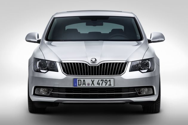 Skoda Superb Limousine 2013:
Skoda Superb Limousine 