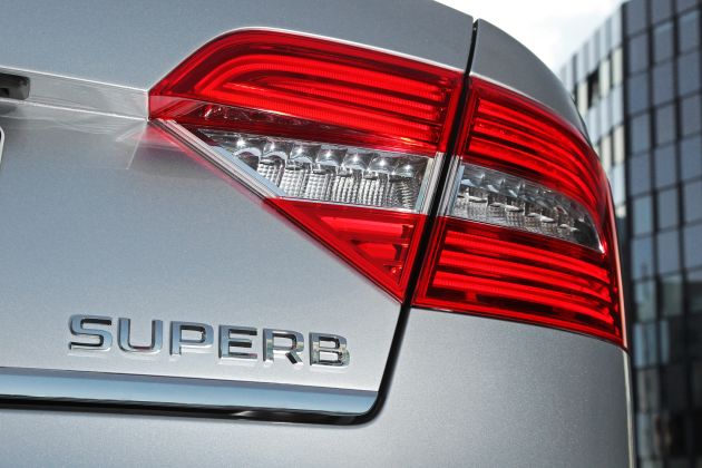 Skoda Superb Limousine 2013:
Skoda Superb Limousine 