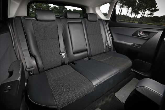 Toyota Auris :
Toyota Auris 