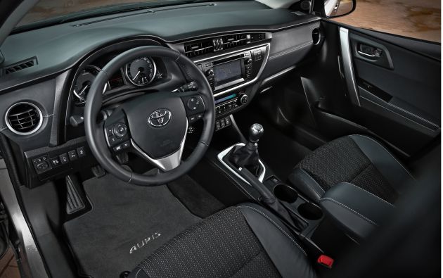 Toyota Auris:
Toyota Auris