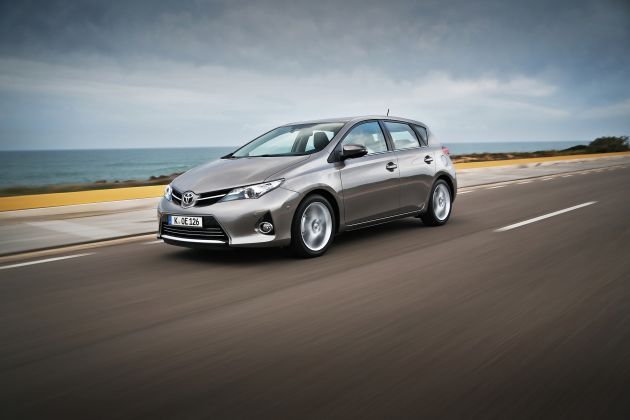 Toyota Auris:
Toyota Auris