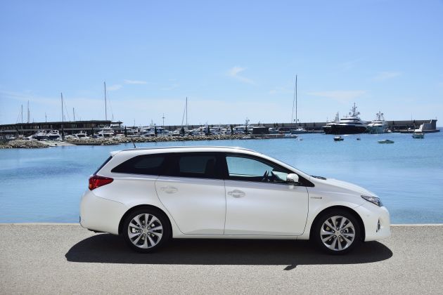 Toyota Auris Touring Sports:
Toyota Auris Touring Sports