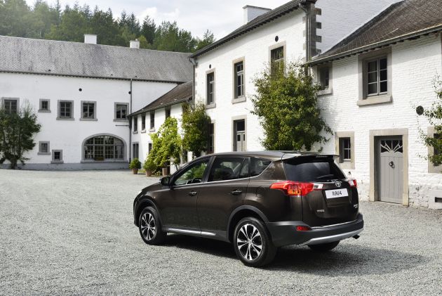 Toyota RAV4:
Toyota RAV4