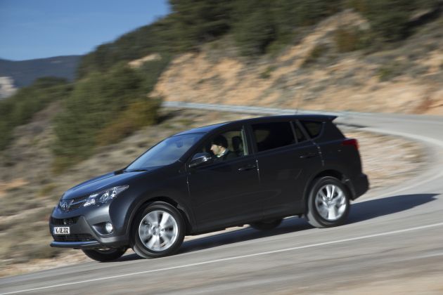 Toyota RAV4 G:
Toyota RAV4