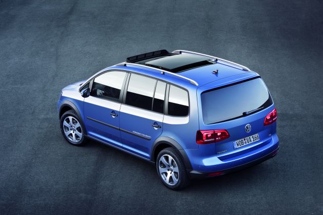 VW CrossTouran :
DB2010AU00995