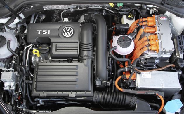 VW Golf GTE:
VW Golf GTE