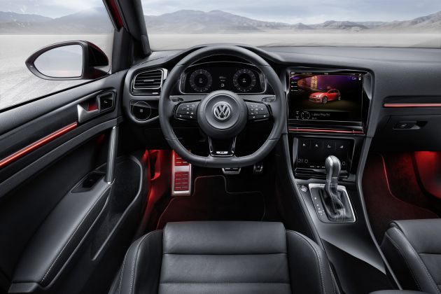 VW Golf R Touch:
VW Golf R Touch