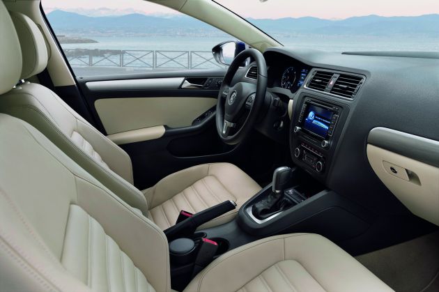 VW Jetta:
DB2010AU01575