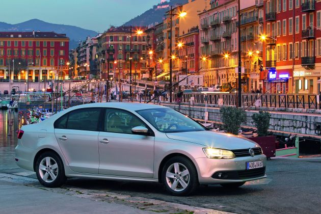 VW Jetta:
DB2011AU00138
