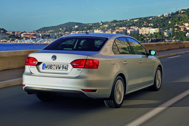 VW Jetta:
DB2011AU00143