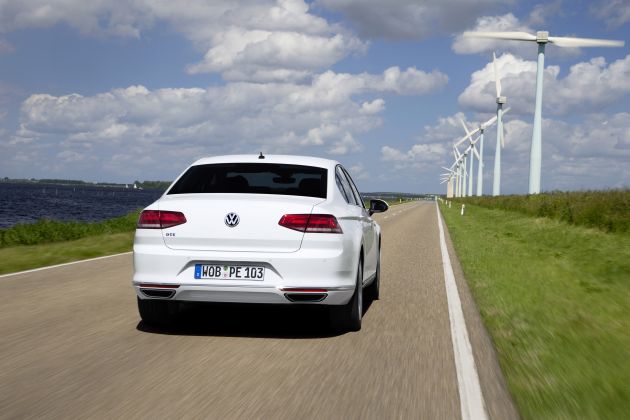 VW Passat GTE:
VW Passat GTE