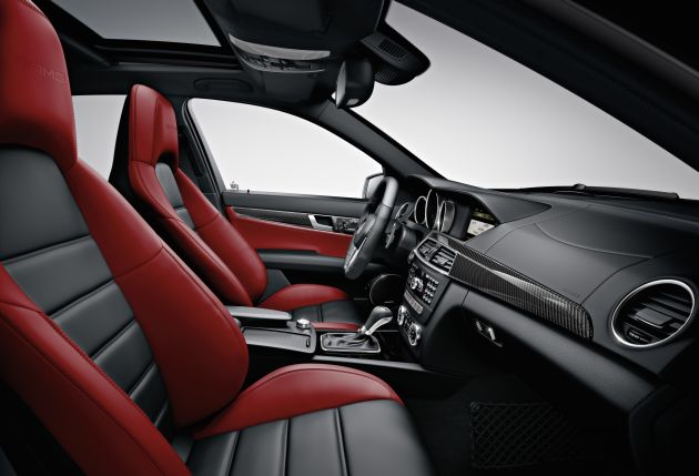 Mercedes Benz C63 AMG:
C 63 AMG