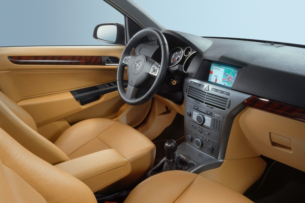 Opel Astra:
Opel Astra