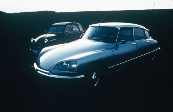 Front- /Seitenansicht des Citroen DS 1