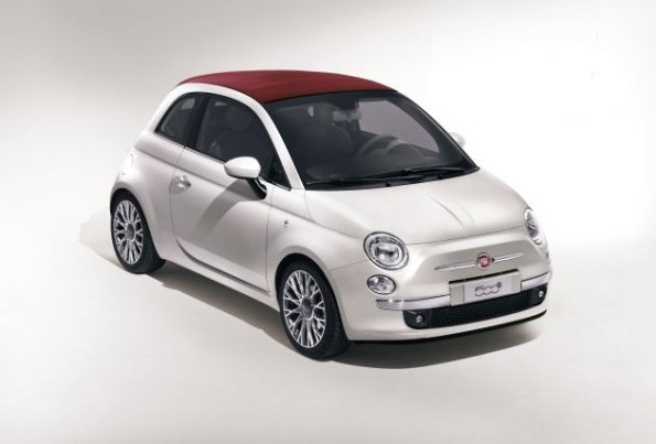 Front- / Seitenansicht des Fiat 500