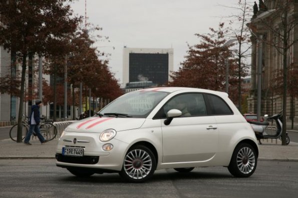 Der Fiat 500 in der Seitenansicht