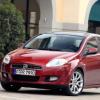 Front- / Seitenansicht des Fiat Bravo