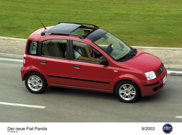 Eine Fahraufnahme des Fiat Panda