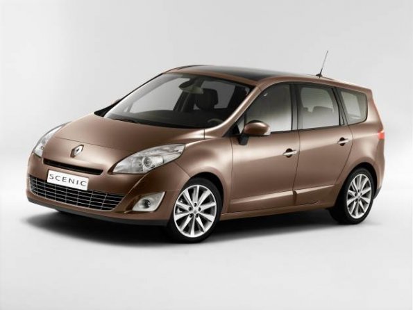 Front- / Seitenansicht des Renault Grand Scenic