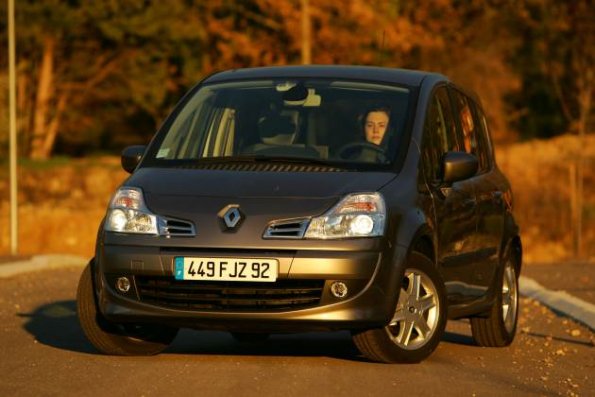 Frontansicht des Renault Modus