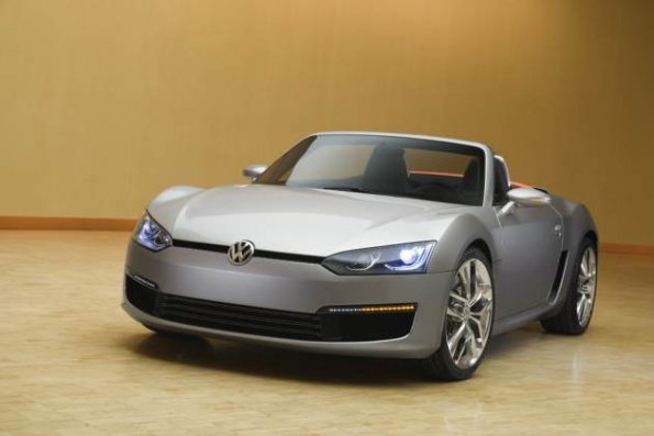 Die Frontansicht des VW Concept BlueSport