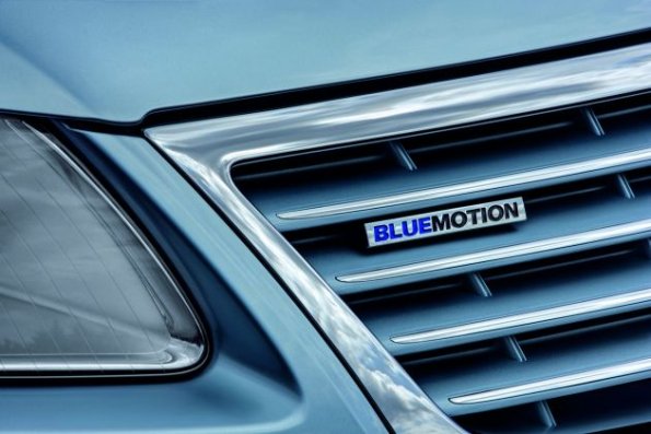 Das Eco-Label des Volkswagen-Konzerns am VW Passat Bluemotion