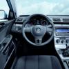 Der Arbeitsplatz des Fahrers im VW Passat Bluemotion