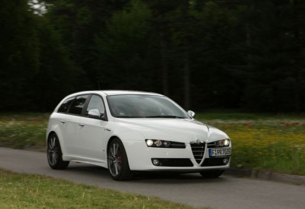 Frontansicht des Alfa Romeo 159