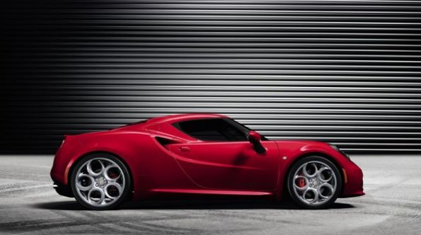 Der Alfa Romeo 4C im Profil