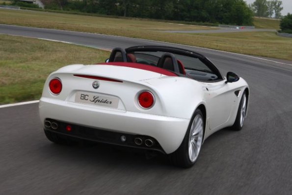 Heckansicht des Alfa 8C Spider