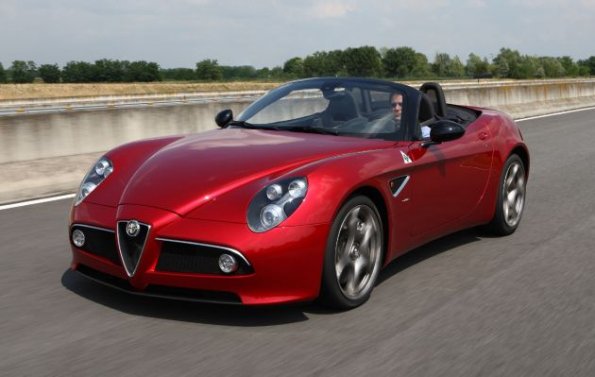 Die Frontpartie des Alfa 8C Spider