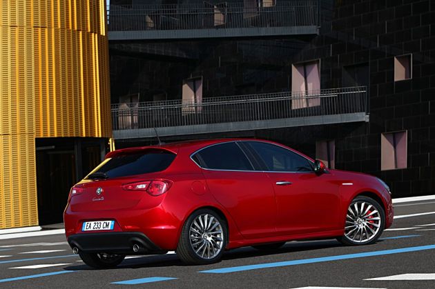 Alfa Romeo Giulietta:
Alfa Romeo Giulietta