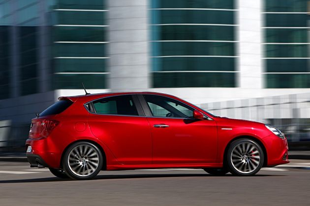 Alfa Romeo Giulietta:
Alfa Romeo Giulietta