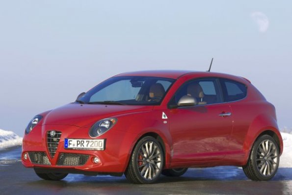 Front- und Seitenansicht des Alfa Romeo MiTo