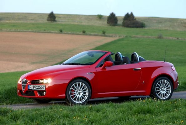 Seitenansicht des Alfa Romeo Spider