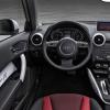 <p>Das Cockpit im Audi A1 e-tron</p>