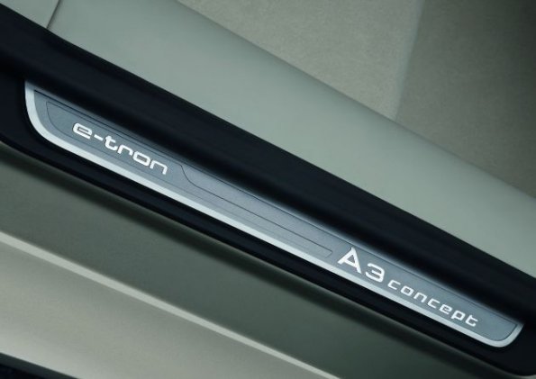 Die Aufnahme zeigt ein Detail am Audi A3 e-tron