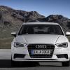 <p>Standaufnahme zeigt die Fahrzeugfront des Audi A3 Farbe: Gletscherweiss</p>