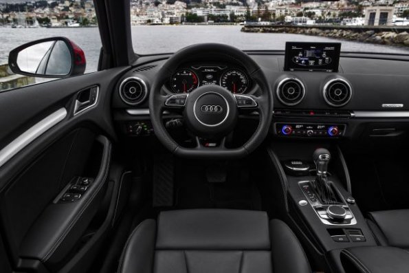 Das Cockpit im Audi A3 S Line