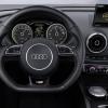 <p>Der Arbeitsplatz des Fahrers im Audi A3 Sportback e-tron</p>