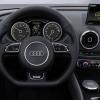 <p>Anzeige des Hybrid-Betriebszustands sowie das Cockpit des Audi A3 Sportback e-tron</p>