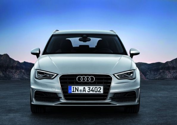 Die Frontansicht des Audi A3 Sportback S line